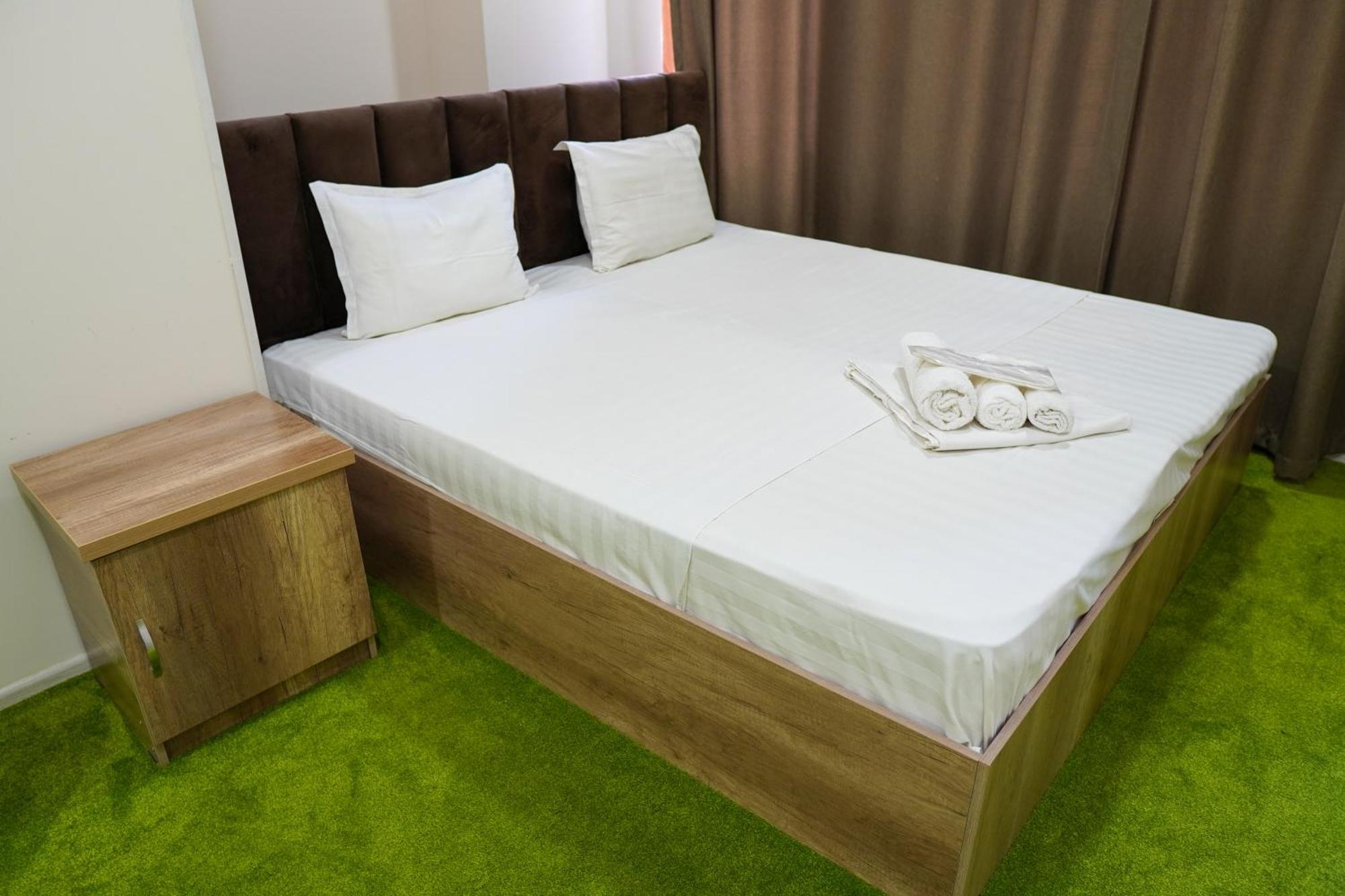 Chinor Garden Hotel - Free Airport Pick-Up And Drop-Off Tasken Kültér fotó